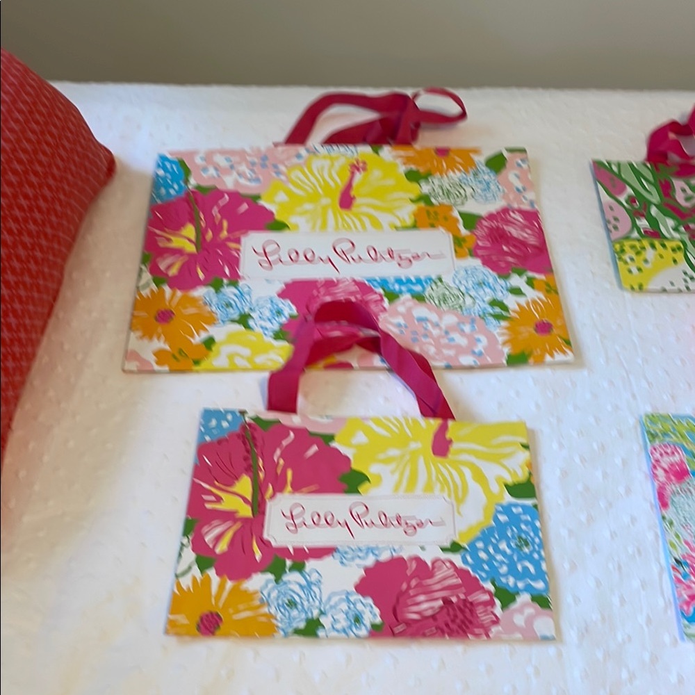 Lilly Pulitzer paper gift bags set of 6